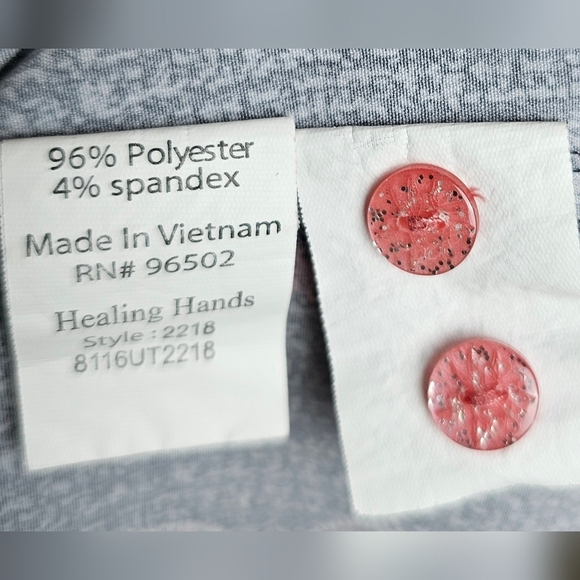 Women's Premiere Healing Hands Floral Short Sleeve Scrub Top 2X - Picture 6 of 6